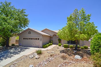 Estancia model for sale in Saddlebrooke with Catalina Mountain view. Brand New paint and carpet.