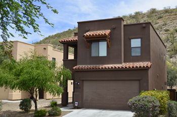 Catalina Foothills Home For Sale in Tucson, AZ Backing to Open Space