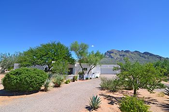 Tucson AZ Home for Sale in Golf Community