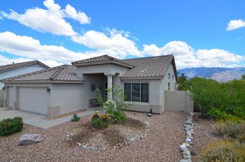 Home for Sale in Rancho Vistoso Oro Valley AZ with Pool